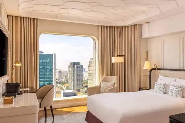 Bed- Hotel des Arts Saigon- Vietnam-Facebook