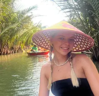 Nia vietnam coconut boat cropped