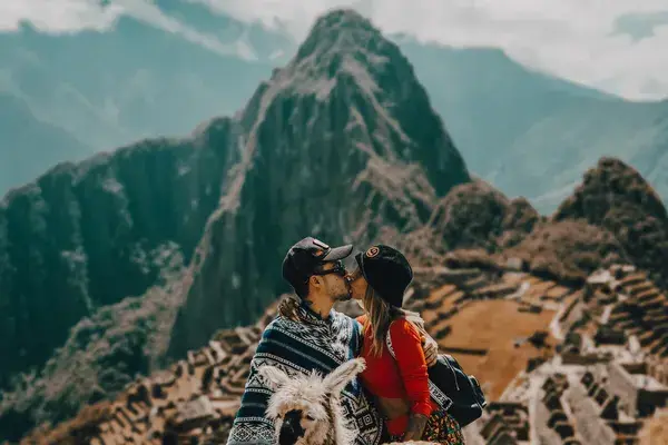 Peru Couple Machu Picchu