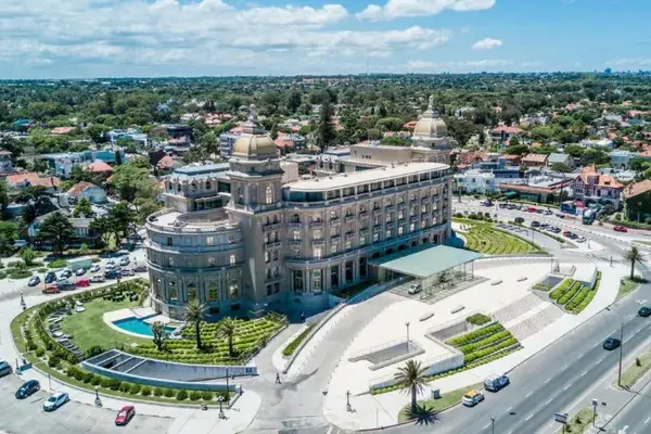 Sofitel main